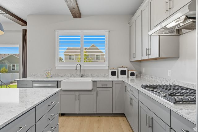 572 S CHAMBERLAIN ST, Mapleton, UT 84664