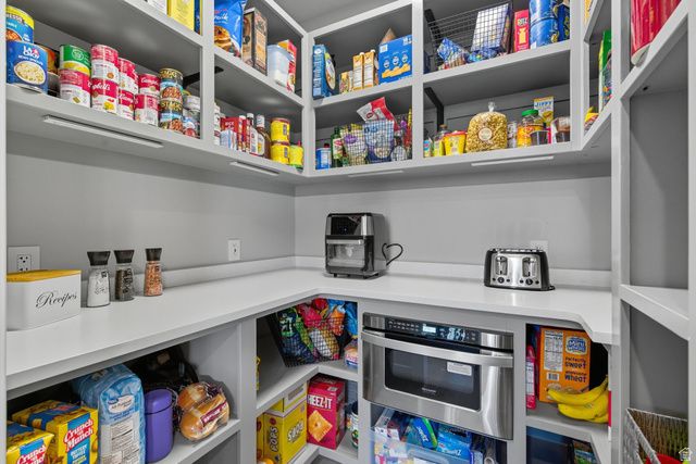 572 S CHAMBERLAIN ST, Mapleton, UT 84664