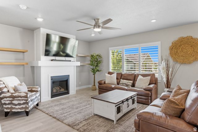 572 S CHAMBERLAIN ST, Mapleton, UT 84664