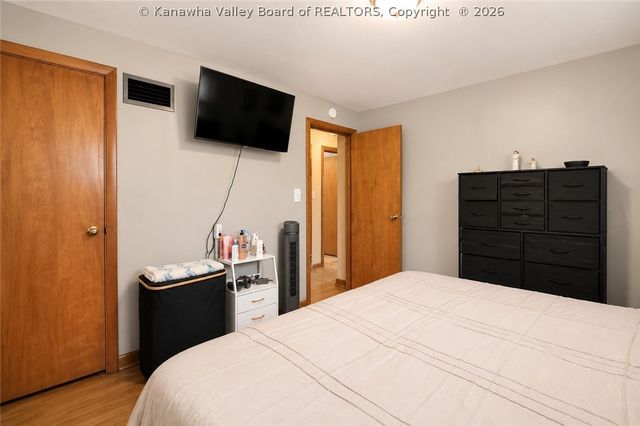 875 S Washington Street, St Albans, WV 25177