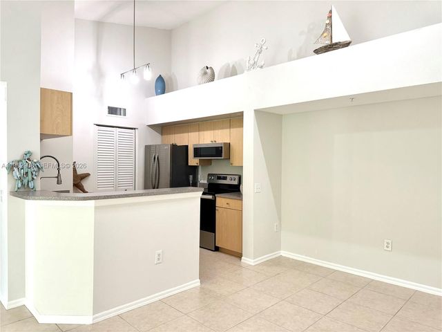 1020 Villa Ln 1020, Boynton Beach, FL 33435