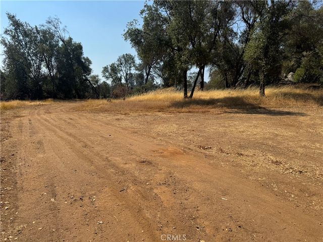 5393 Schafer Rd, Mariposa, CA 95338
