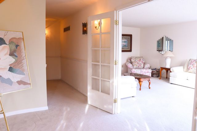 3900 Pine Hill Road, Sterling, IL 61081