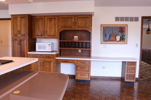 3900 Pine Hill Road, Sterling, IL 61081