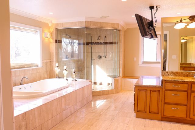 3900 Pine Hill Road, Sterling, IL 61081