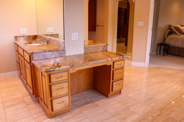 3900 Pine Hill Road, Sterling, IL 61081