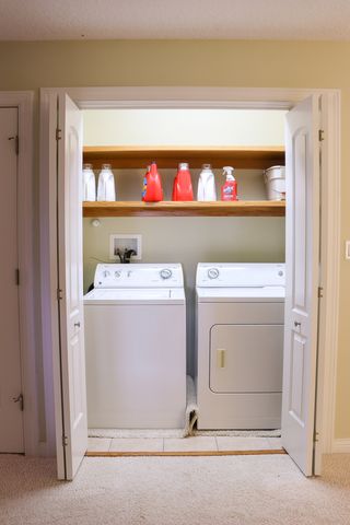 3900 Pine Hill Road, Sterling, IL 61081