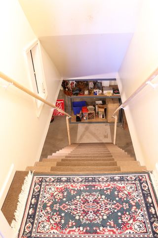 3900 Pine Hill Road, Sterling, IL 61081