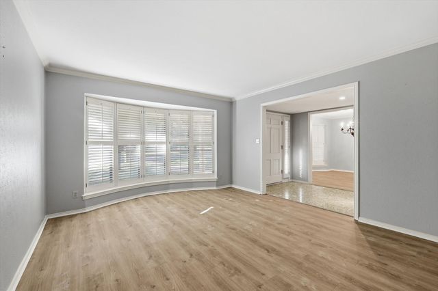 2505 Oak Manor Court, Arlington, TX 76012