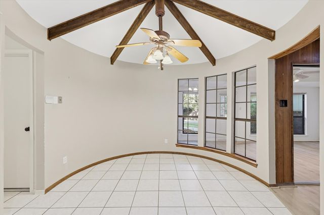 2505 Oak Manor Court, Arlington, TX 76012