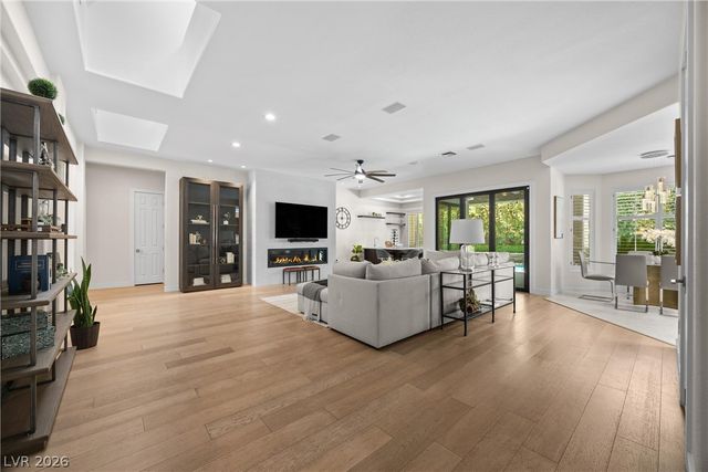 8908 Tavistock Court, Las Vegas, NV 89134