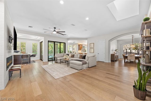 8908 Tavistock Court, Las Vegas, NV 89134