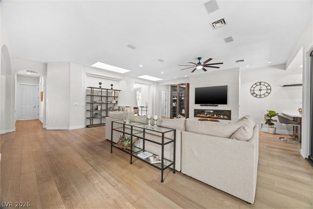 8908 Tavistock Court, Las Vegas, NV 89134
