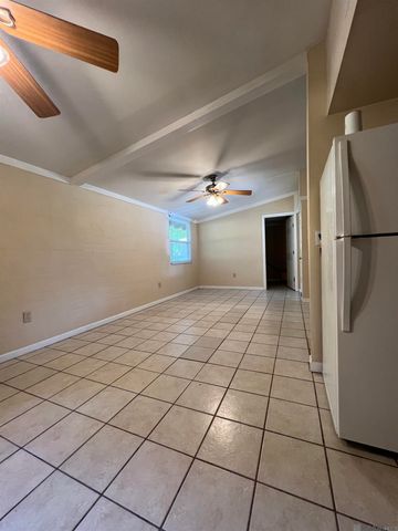 11588 Biscayne Dr, Baton Rouge, LA 70814