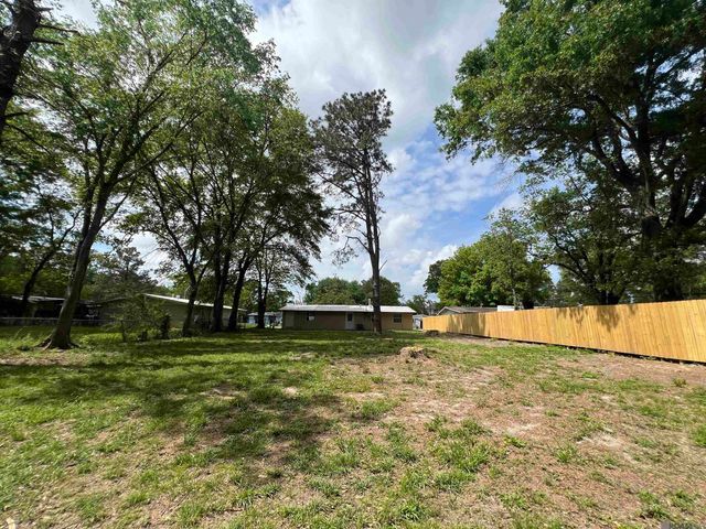 11588 Biscayne Dr, Baton Rouge, LA 70814