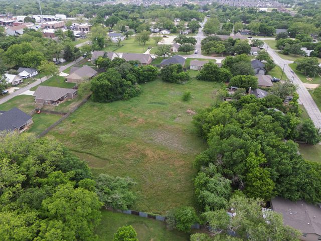 209 8th Street, Joshua, TX 76058