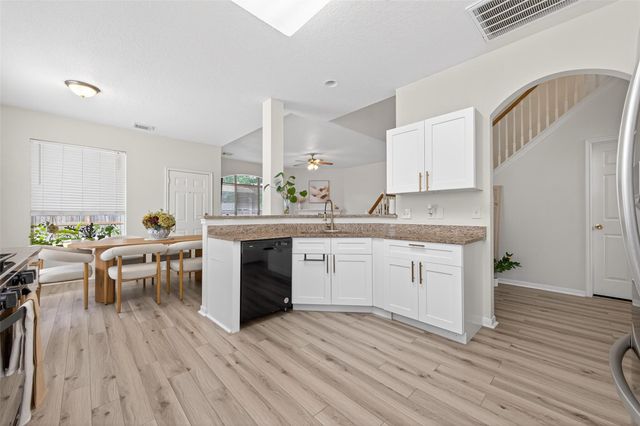 5707 Oakwell Station Court, Humble, TX 77346