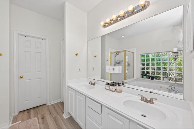 5707 Oakwell Station Court, Humble, TX 77346