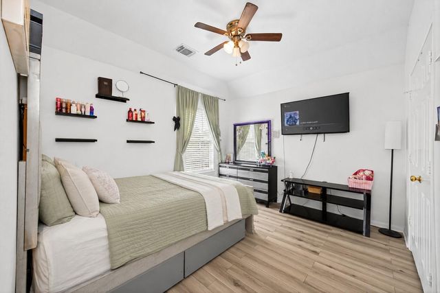 5707 Oakwell Station Court, Humble, TX 77346