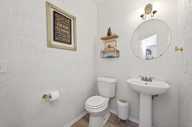 5707 Oakwell Station Court, Humble, TX 77346