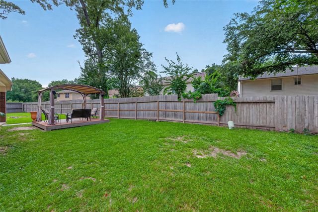 5707 Oakwell Station Court, Humble, TX 77346