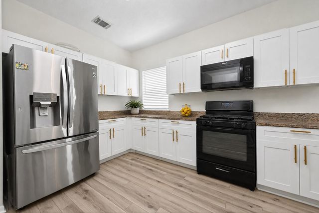 5707 Oakwell Station Court, Humble, TX 77346
