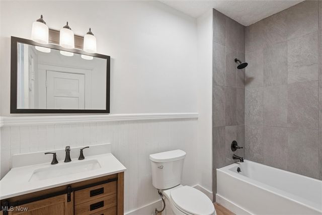 5808 Detroit Avenue, Cleveland, OH 44102