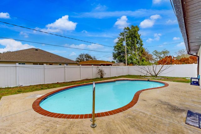 249 NW Goldcoast Avenue, Port St. Lucie, Port St Lucie, FL 34983