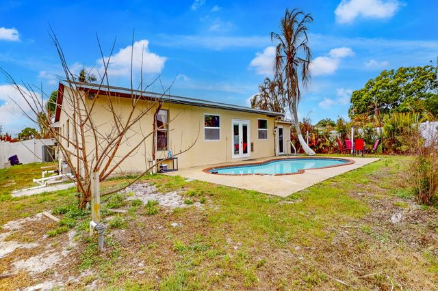 249 NW Goldcoast Avenue, Port St. Lucie, Port St Lucie, FL 34983