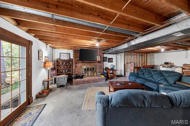 1338 Gainsborough Court, Marthasville, MO 63357