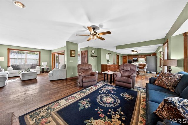 1338 Gainsborough Court, Marthasville, MO 63357