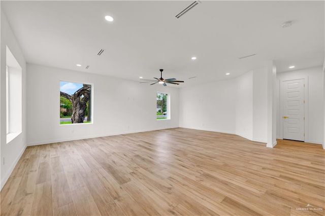 1121 La Vista Avenue, Mcallen, TX 78501