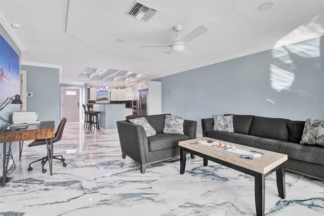 2330 NE 36th Street 9, Lighthouse Point, FL 33064