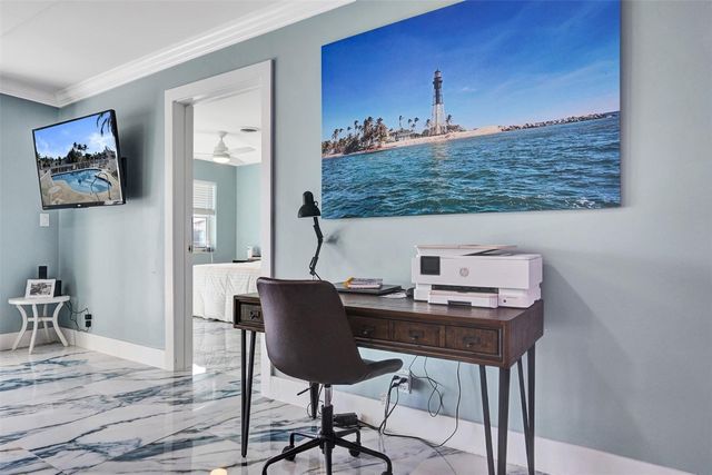 2330 NE 36th Street 9, Lighthouse Point, FL 33064