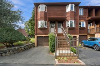 13 Knoll View, Ossining, NY 10562