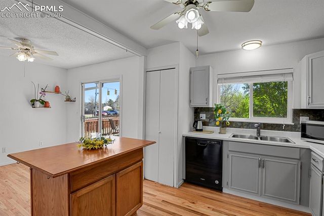 2965 Maroon Bells Avenue, Colorado Springs, CO 80918