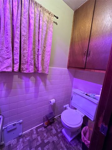 1832 E Polk, Paris, TX 75460