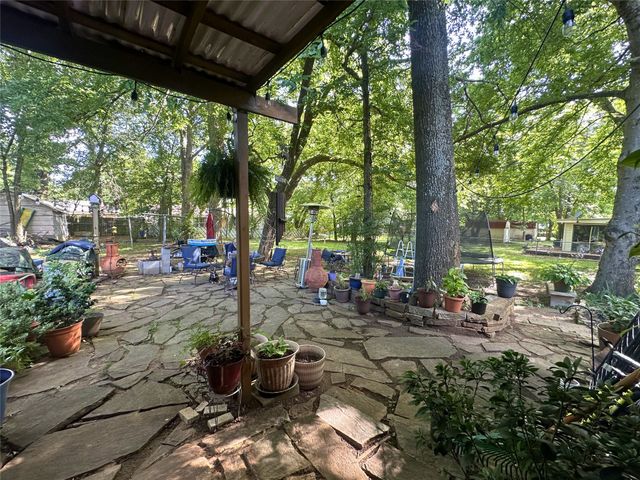 1832 E Polk, Paris, TX 75460