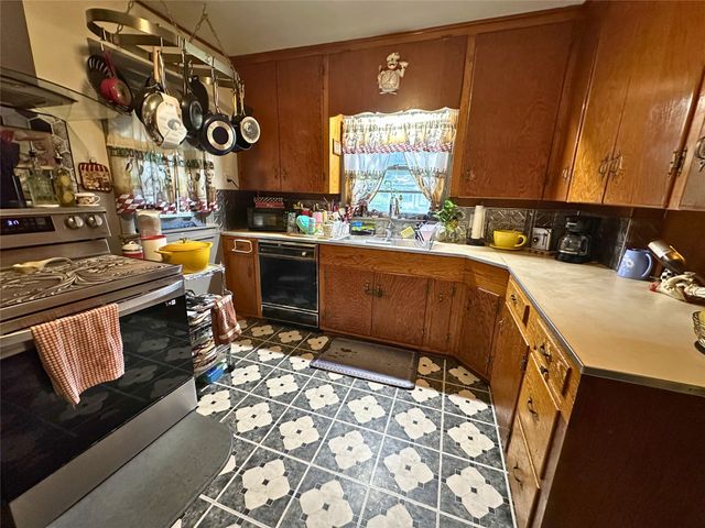 1832 E Polk, Paris, TX 75460
