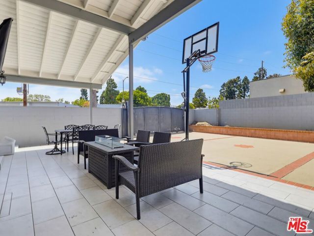 12449 Allin Street, Los Angeles, CA 90066