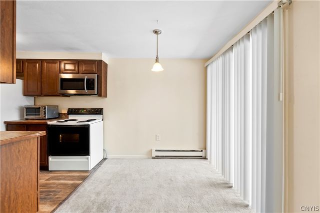 240 Watertree Drive, Dewitt, NY 13057