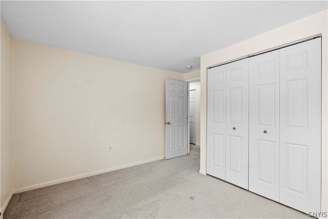 240 Watertree Drive, Dewitt, NY 13057