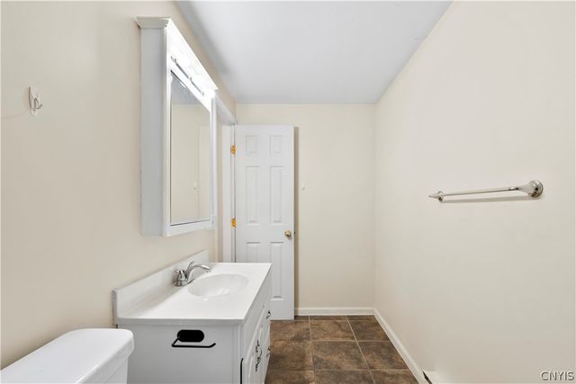 240 Watertree Drive, Dewitt, NY 13057