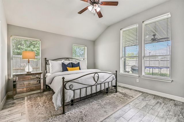 221 River Basin Lane, Dickinson, TX 77539