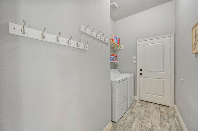 221 River Basin Lane, Dickinson, TX 77539