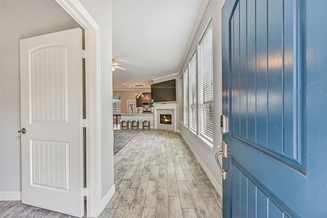 221 River Basin Lane, Dickinson, TX 77539