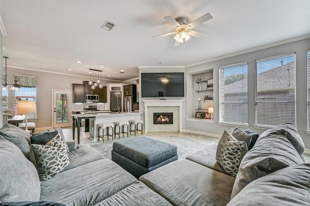 221 River Basin Lane, Dickinson, TX 77539