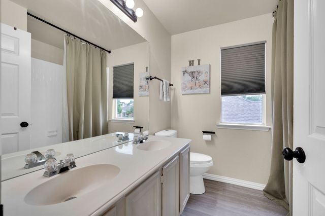 428 Vasey Oak Drive, Keller, TX 76248