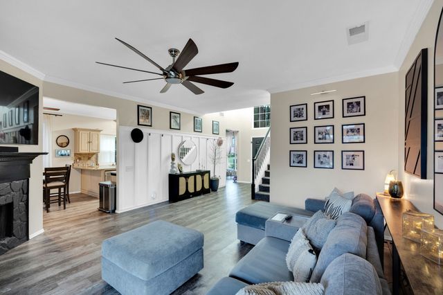 428 Vasey Oak Drive, Keller, TX 76248