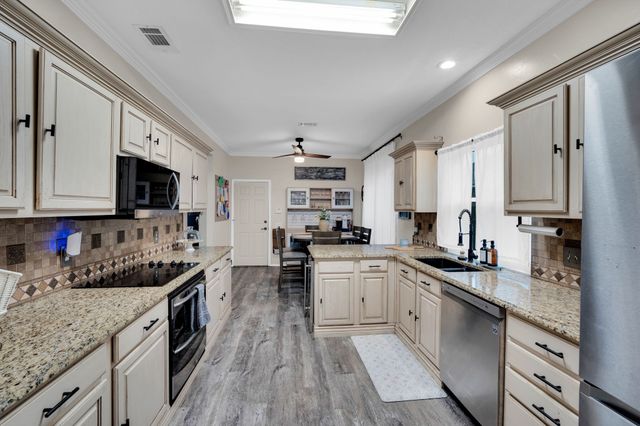 428 Vasey Oak Drive, Keller, TX 76248